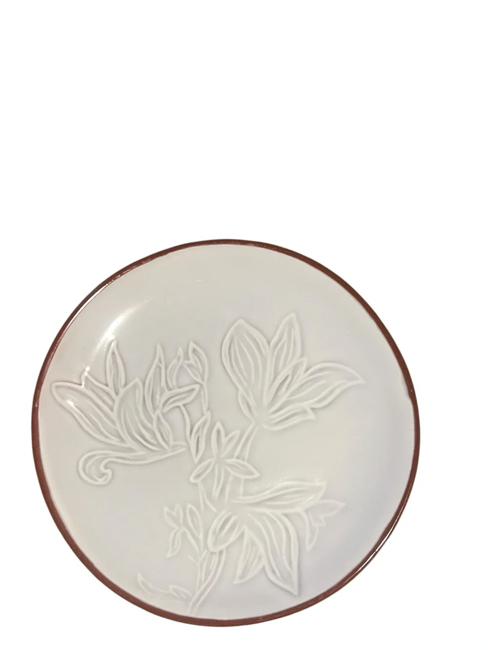 Pier 1 Terracotta Set of 4 White Embossed Floral 6” Salad/Dessert Plates